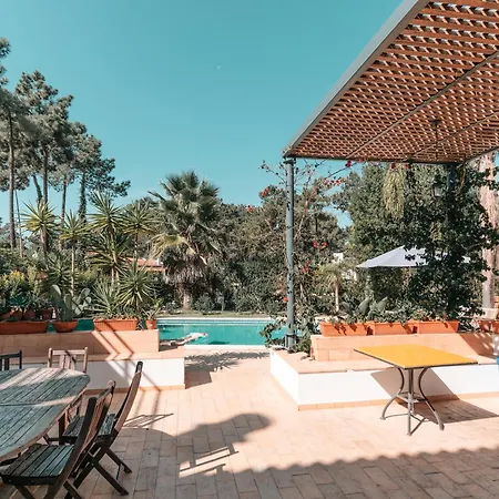 In Golf & Pool Barbecue Villa Caparica